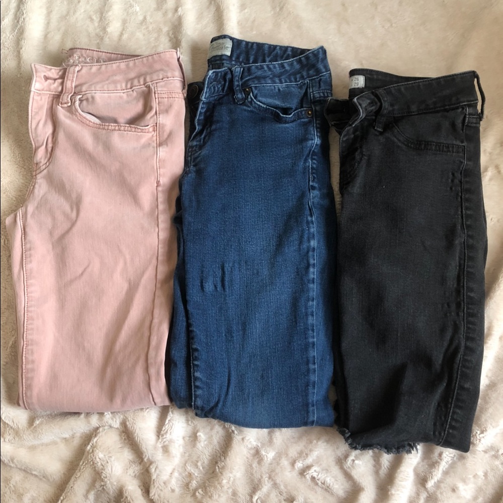 3 pairs of jeans (name brand)